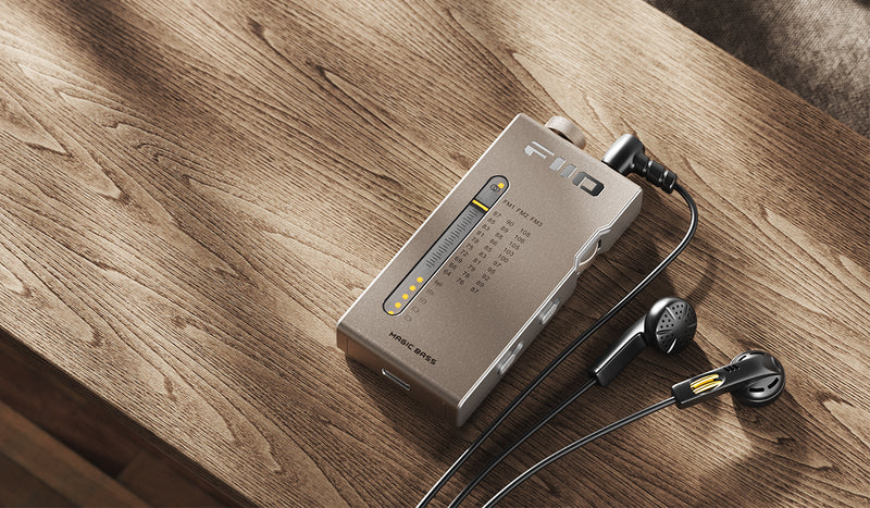 FiiO RR11 Portable FM Radio & Headphone Amplifier