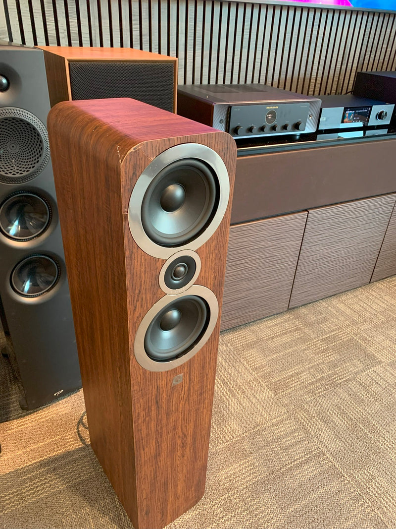Q Acoustics 3050i Tower Speakers - Pair - Damaged