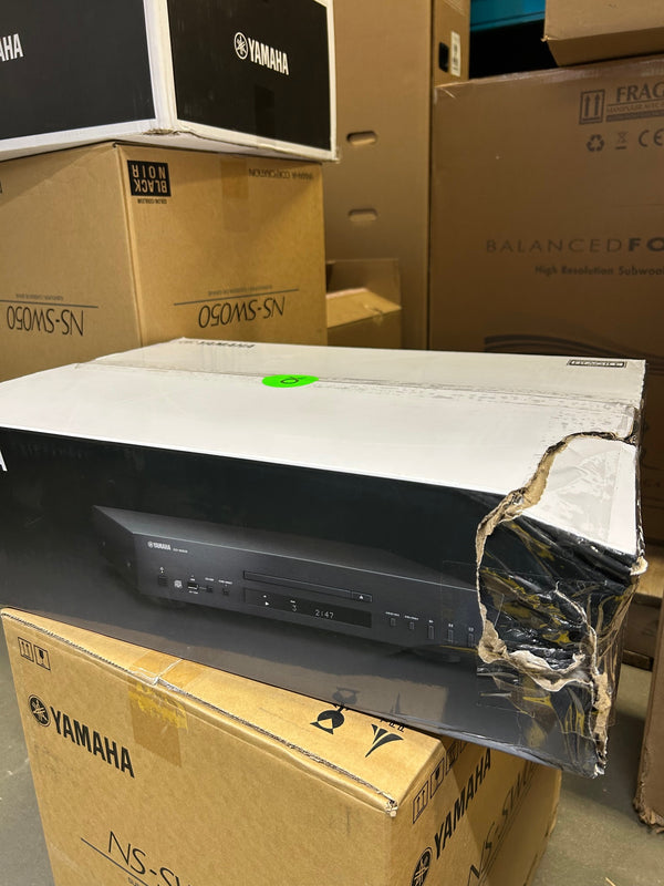 Yamaha CD-S303 CD Player - Box Damaged