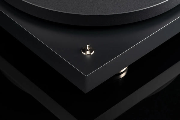 Pro-Ject Debut Pro Turntable