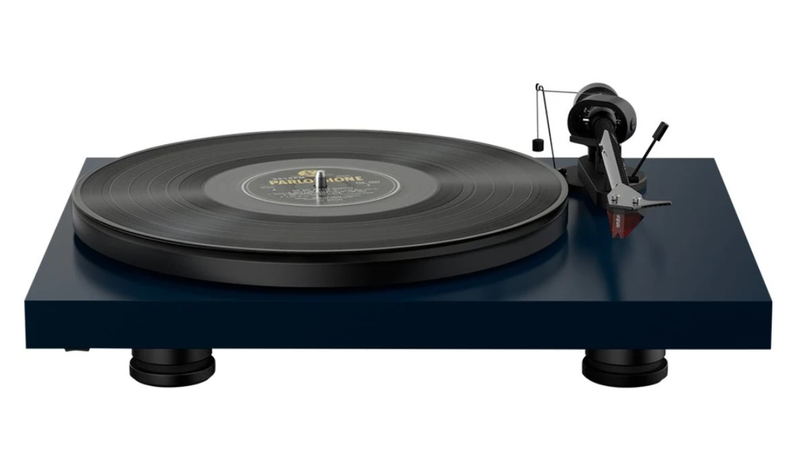 Pro-Ject Debut Carbon EVO Turntable