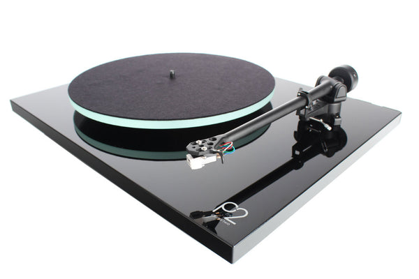 Rega Turntable Planar 2