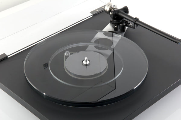 Rega Planar 6 Turntable