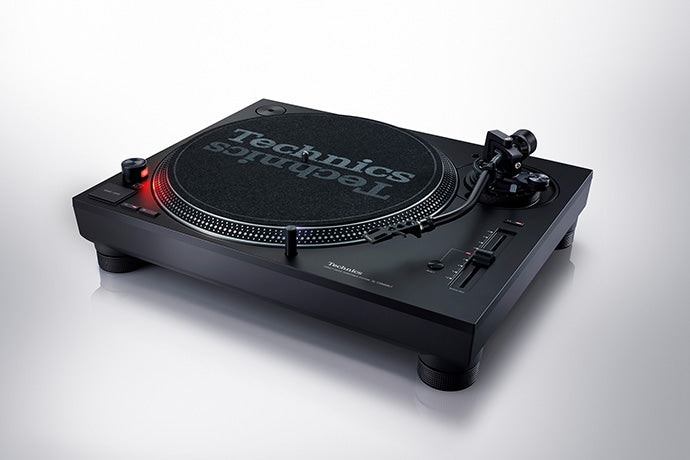 Technics SL-1200MK7 Turntable